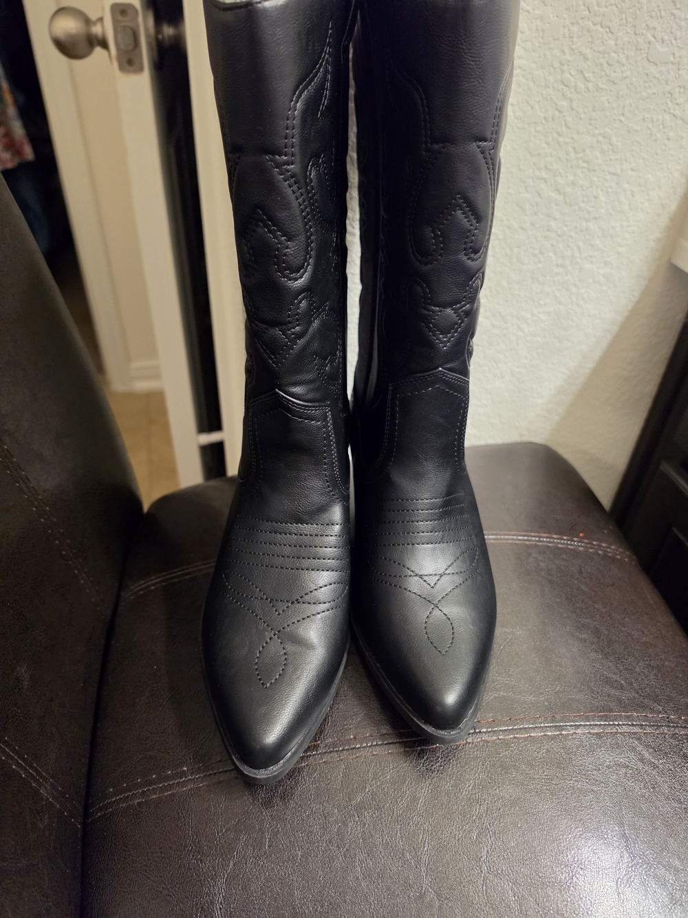 Indigo Rd. Black Western Cowboy Boots Size 11M Pointed Toe